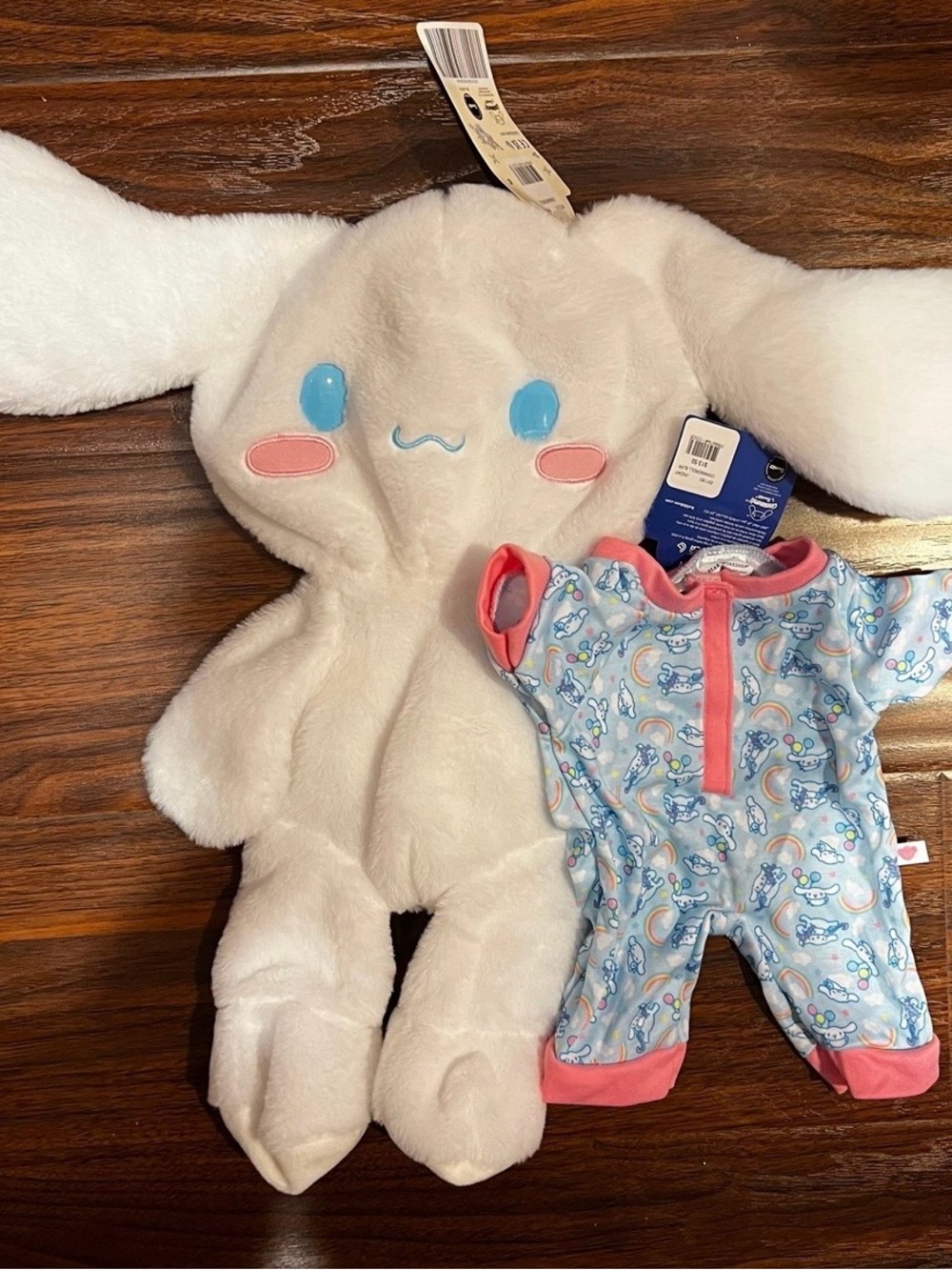 Build-A-Bear cinnamoroll with outfit
